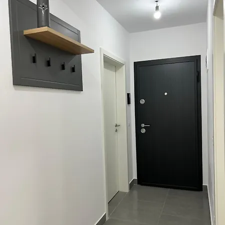 Апартаменты Grandis 16